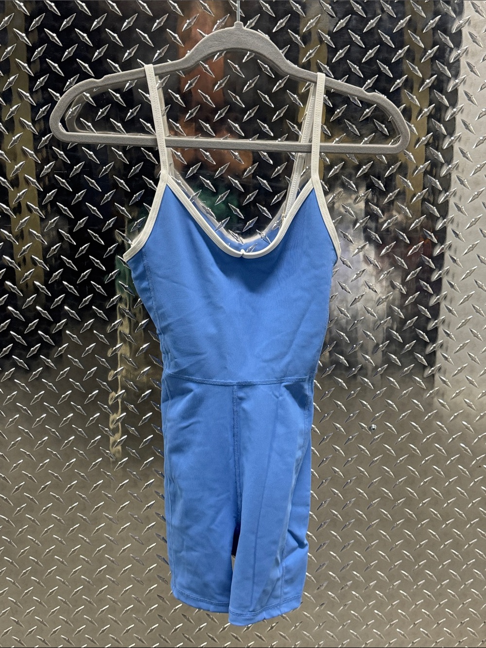 Wilo romper active wear medium never worn! - XS